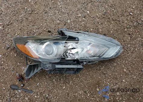 2018 Nissan Altima 2.5 z USA, uszkodzony, nr VIN 1N4AL3APXJC230403